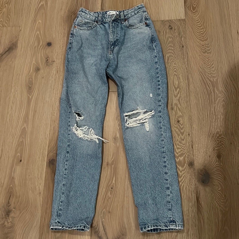 Zara ripped mom jeans
